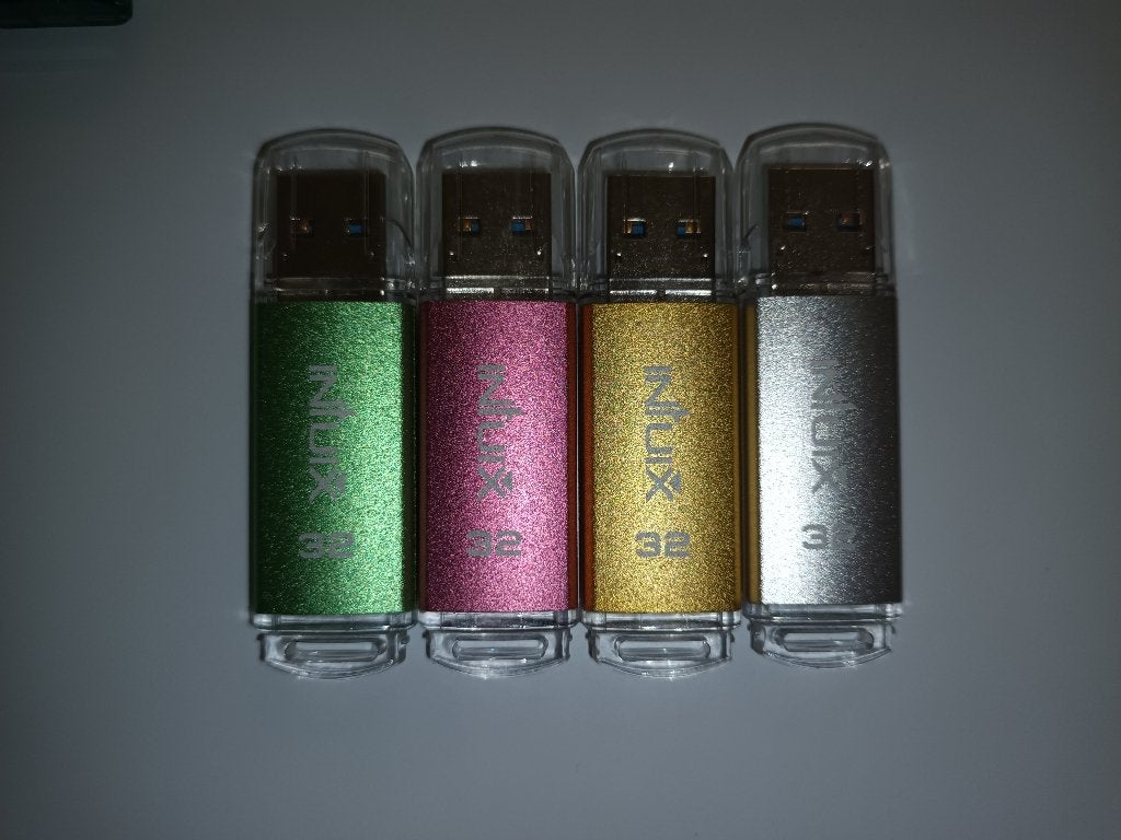Usb sticks, Computers en Software, USB Sticks, Ophalen of Verzenden, Gebruikt, Intuix, 32 GB