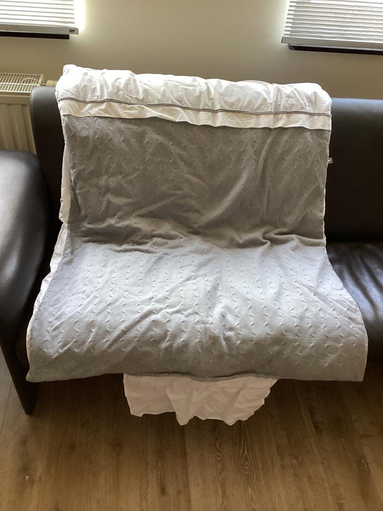 Dekbed, Ophalen of Verzenden, Zo goed als nieuw, Grijs