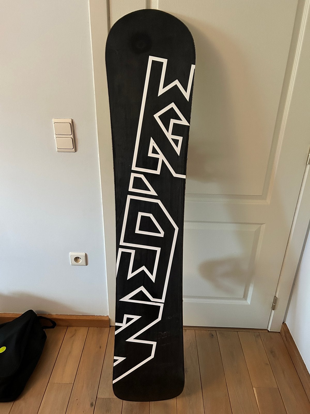 Snowboard WEDZE 158 + FLOW, Sport en Fitness, Snowboarden, Ophalen, Gebruikt, Board