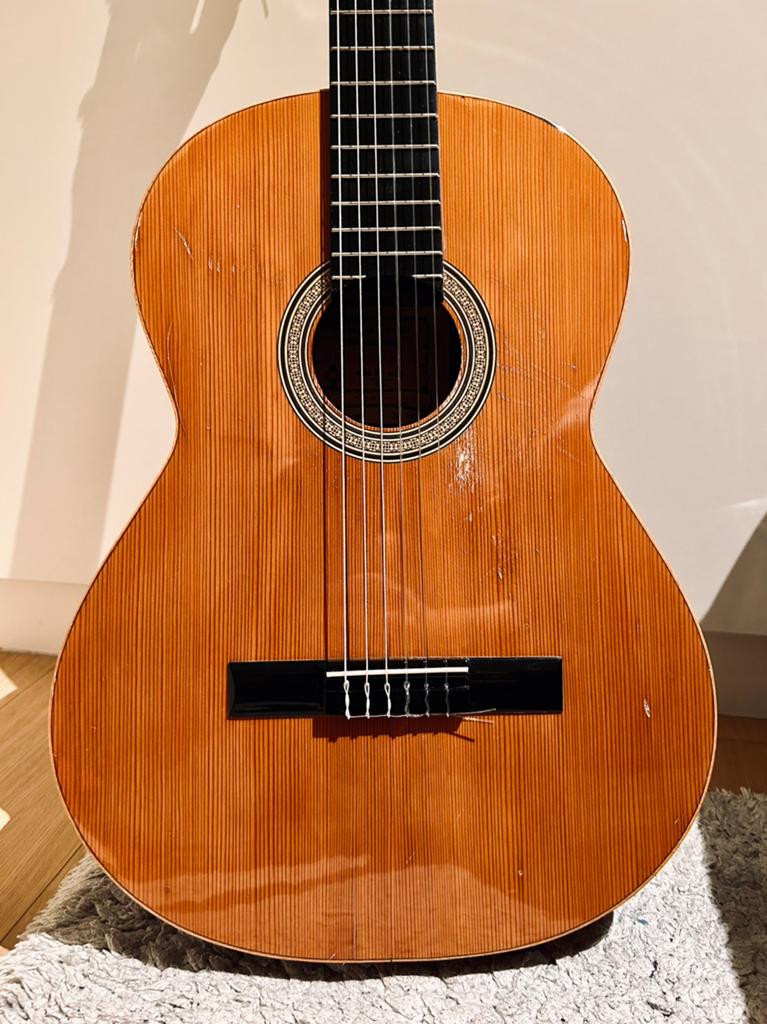Vintage Alhambra 2C studiegitaar uit 1982, Enlèvement, Comme neuf