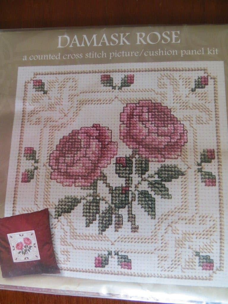 kruissteek pakket DAMASK ROSE - nieuw, Ophalen of Verzenden, Nieuw, Handborduren, Borduurpakket