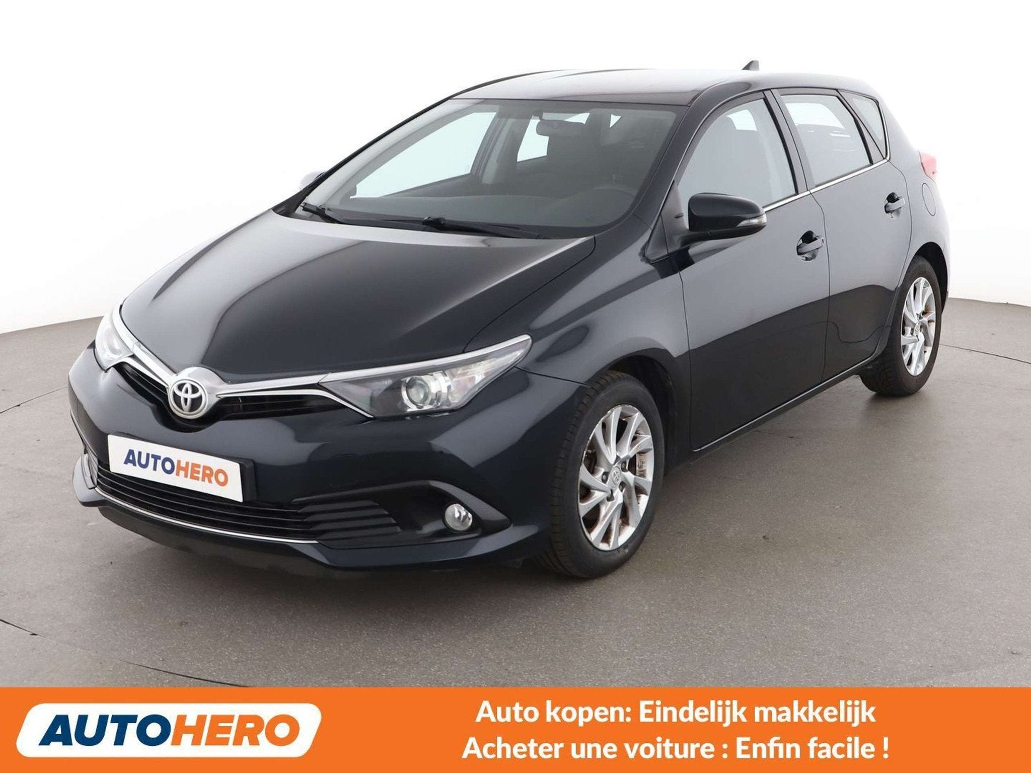 Toyota Auris 1.4 Turbodiesel Active (bj 2015), Auto's, Toyota, Voorwielaandrijving, Stof, Gebruikt, Zwart