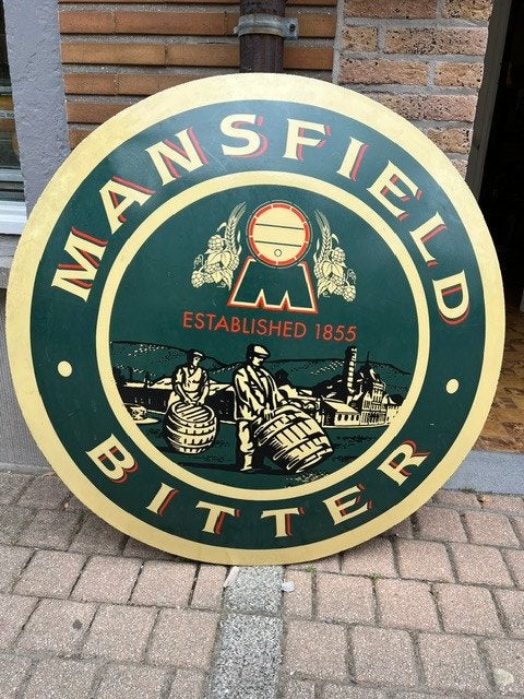 Groot geëmailleerd reclamebord Mansfield Bitter, Ophalen
