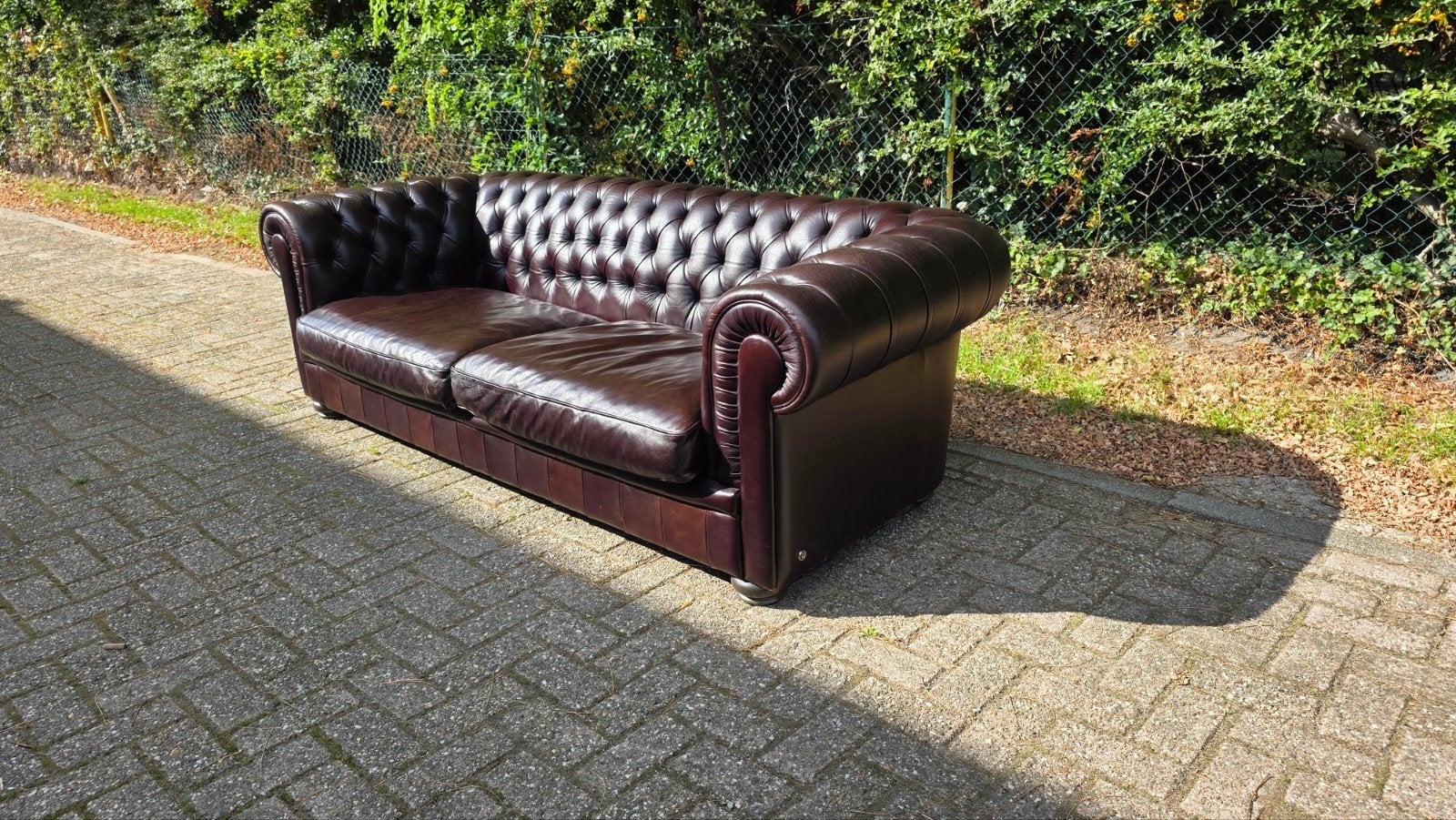 koopje in nieuwstaat Chesterfield 3 zits bank by Natuzzi, Huis en Inrichting, Ophalen, Driepersoons, Zo goed als nieuw, Rechte bank
