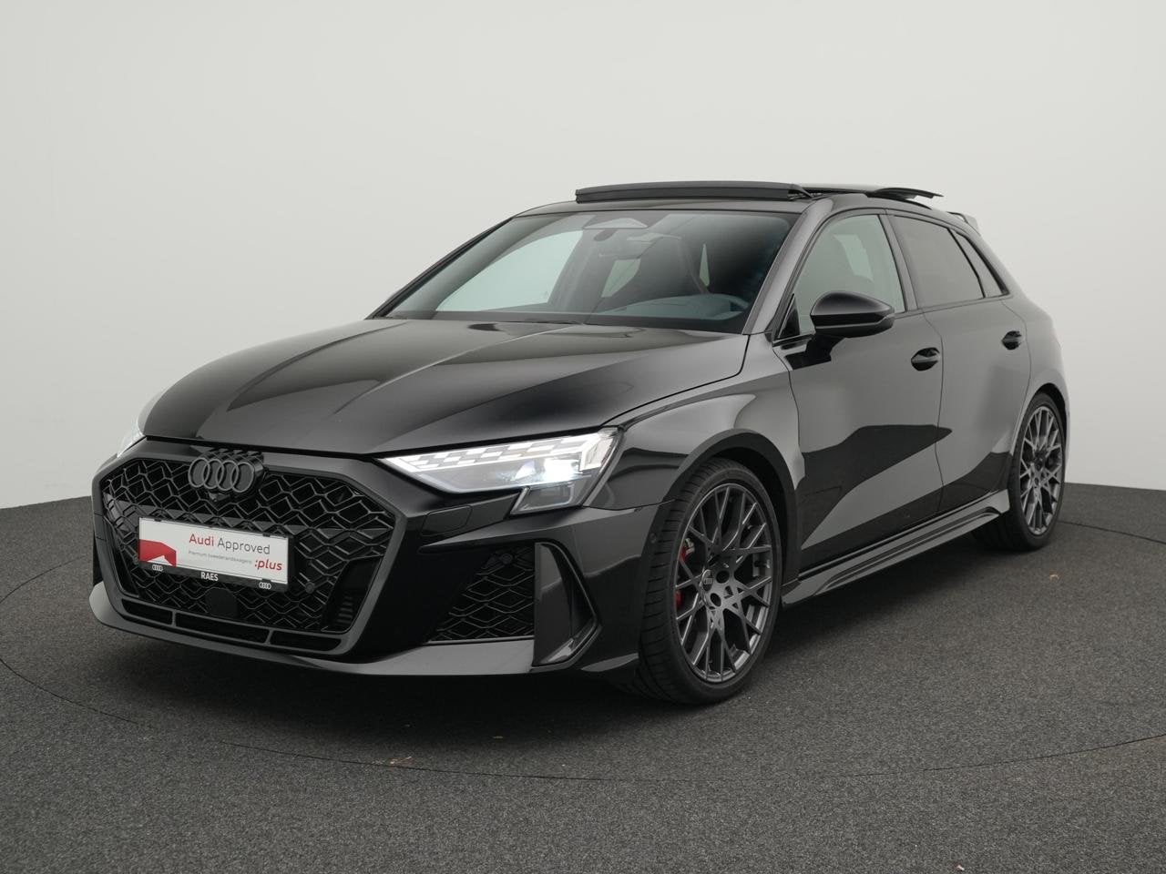 Audi RS3 Sportback /RS-kuipzetels/Pano/Matrix/Sonos/RS-sport, Auto's, Automaat, 213 g/km, RS3, Zwart