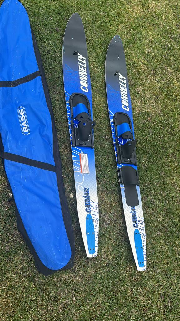 Waterskis conelly, Watersport en Boten, Ophalen, Gebruikt