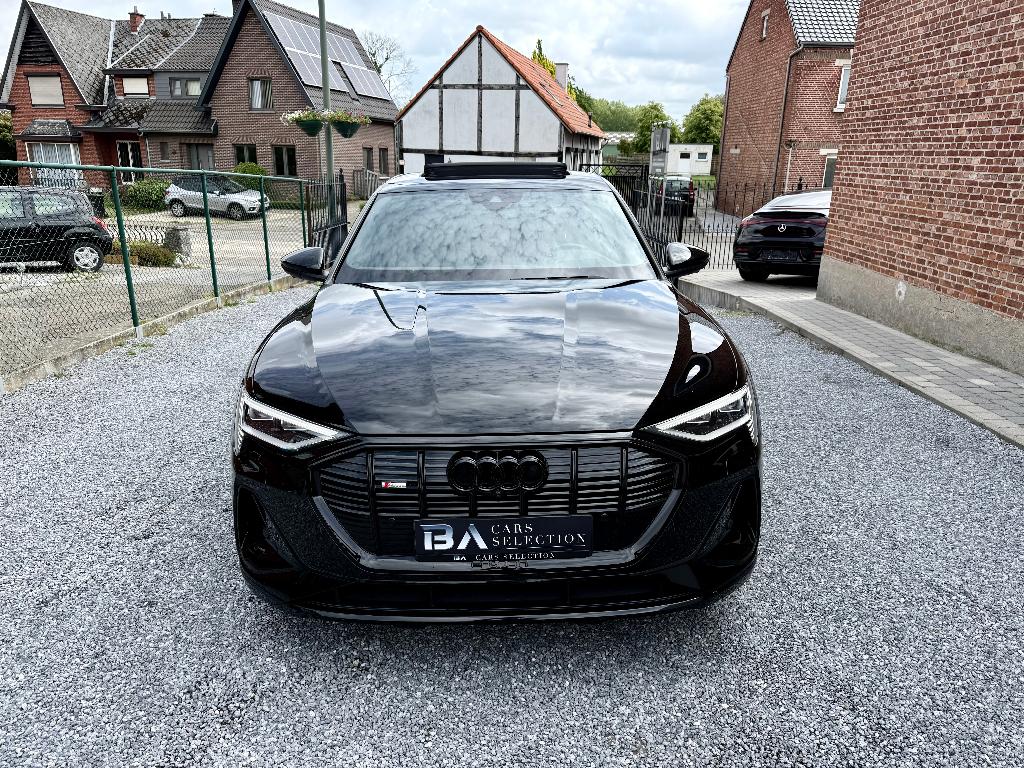 Audi e-tron 95 kWh 55 Quattro 3x S line Black | 360 | Pano!, Auto's, Audi, Automaat, https://public.car-pass.be/vhr/168de9fc-51e2-4ffa-aa2d-6398e5cdad12