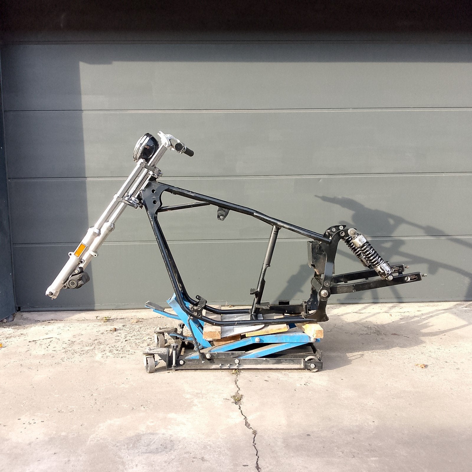 Lowtail frame Chopper Bobber Eigenbouw swingarm project, Motoren, Ophalen