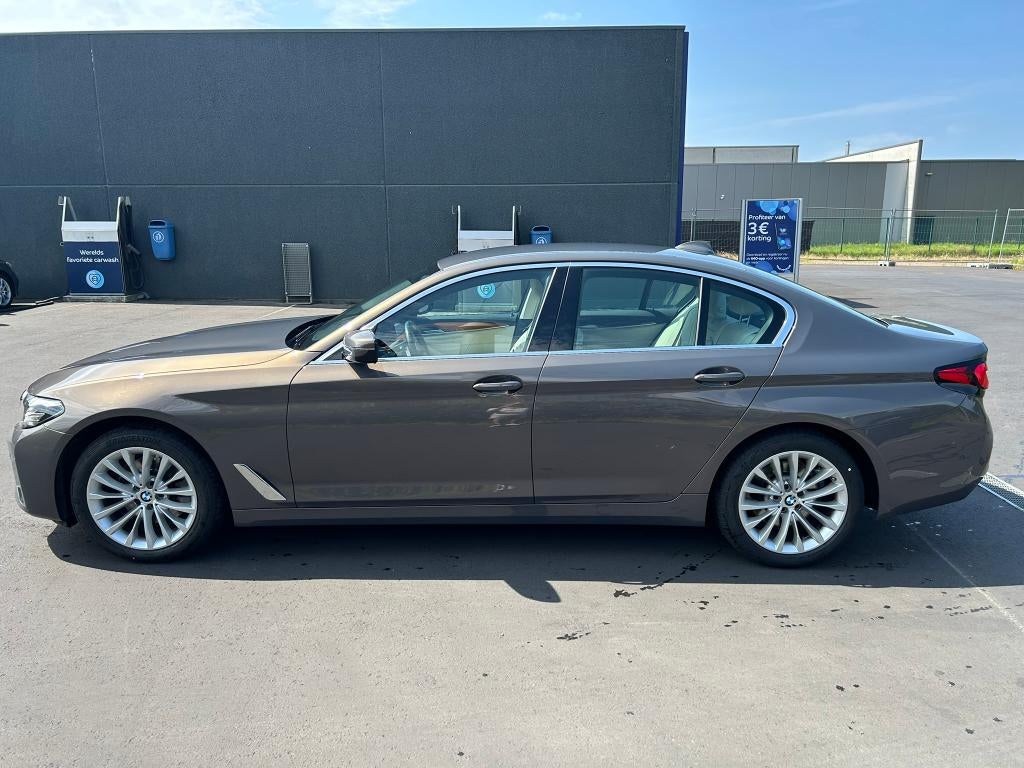 Prachtige BMW 520i Luxury Line in zeer goede staat, Automaat, 4 deurs, Achterwielaandrijving, Leder