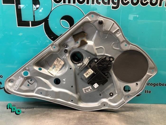 Mécanique vitre 4portes arrière gauche d'un Volkswagen Pol, Volkswagen, -, 3 mois de garantie, Utilisé