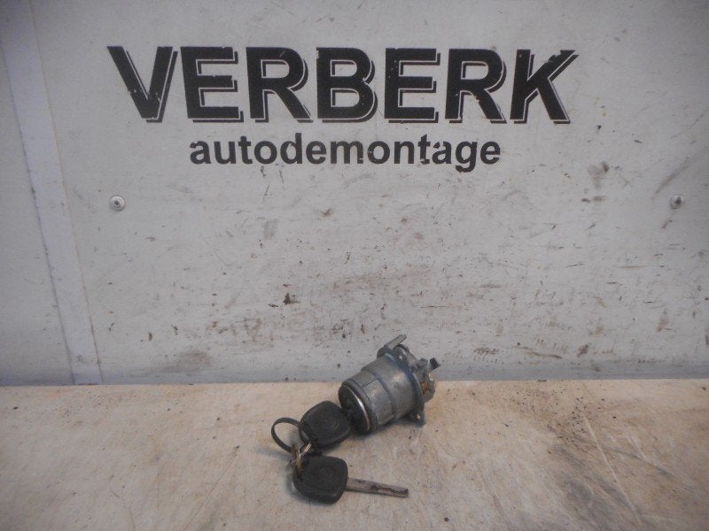 SERRURE COFFRE Opel Calibra (01-1989/07-1997) (90347200), Autos : Pièces & Accessoires, Opel, Opel Automobile GmbH, Haillon arrière