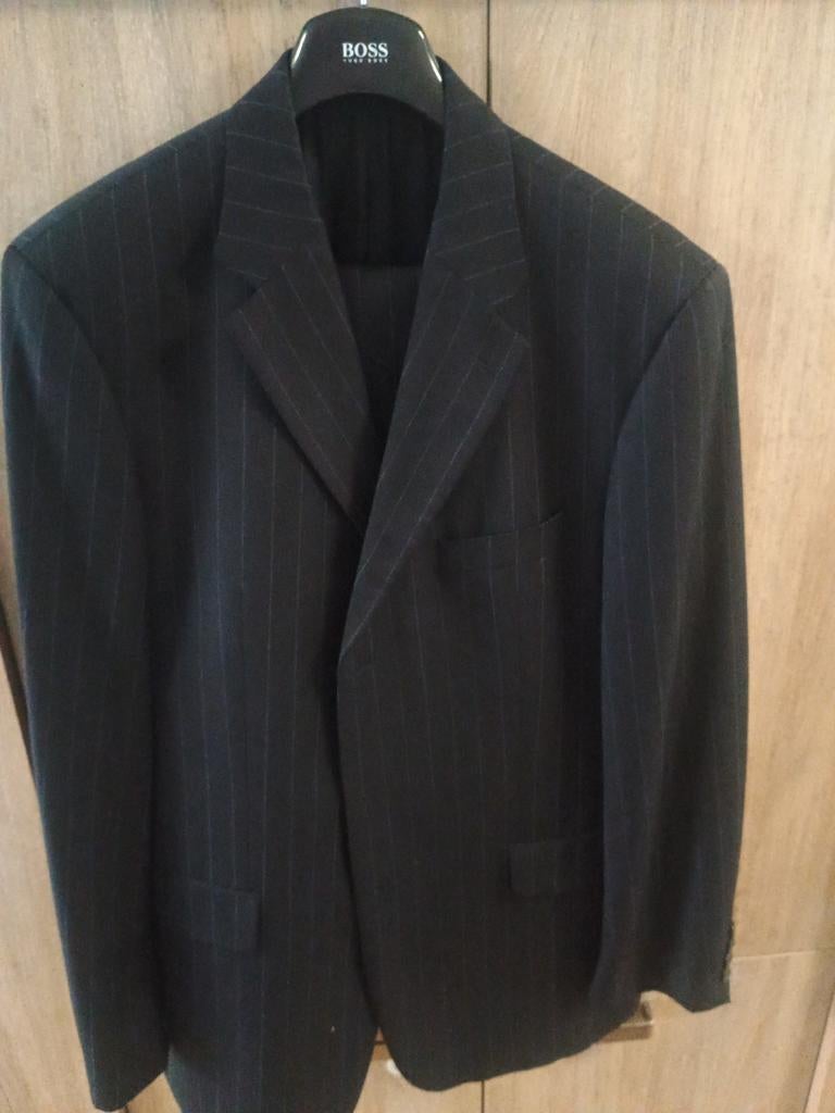 Zwart , blauwe strepen, costume Hugo Boss. Maat 54, Ophalen of Verzenden, Maat 52/54 (L), Zwart
