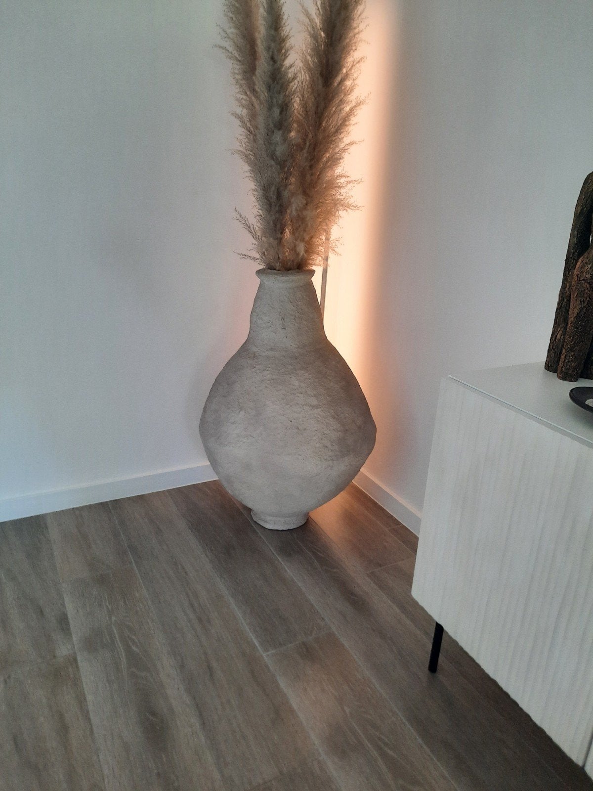 Prachtige vaas in papier maché, Enlèvement