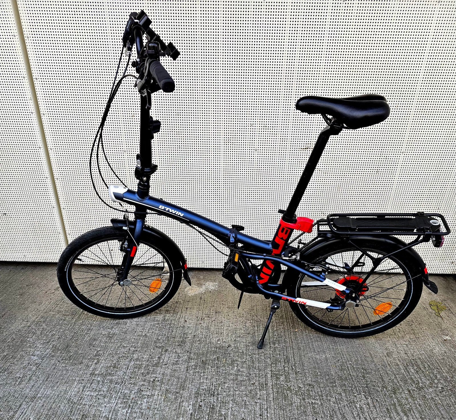 Btwin Tilt 500 opvouwbare fiets, Fietsen en Brommers, Velgrem, Versnellingen, Zo goed als nieuw, Ophalen