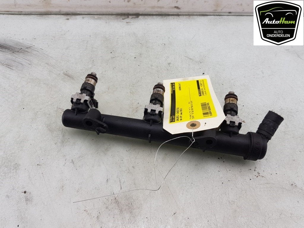 RAMPE D'INJECTION Volkswagen Up! (121) (|04C906031D|), Utilisé, Volkswagen