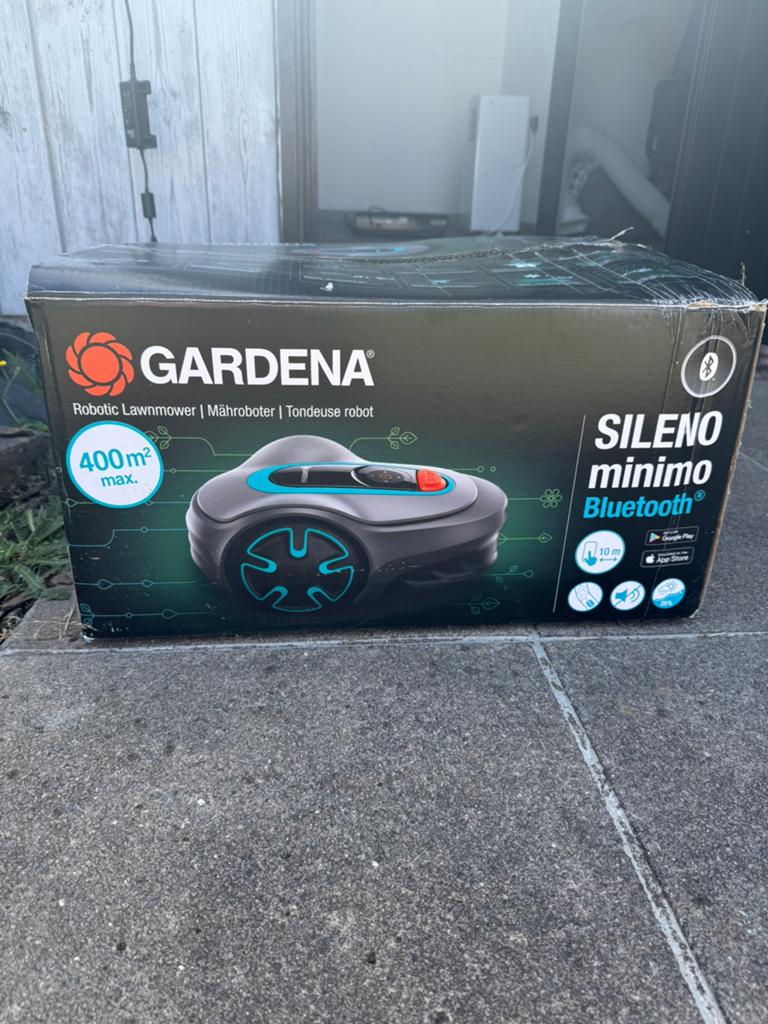 Gardena Sileno Minimo 400m² + originele garage – NIEUW, Jardin & Terrasse, Tondeuses robotisées, Enlèvement, Neuf