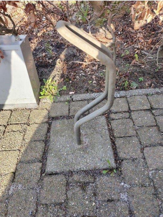 Fietsenrek / fietsbeugel met betonvoet 2 stuks, Fietsen en Brommers, Ophalen, Gebruikt
