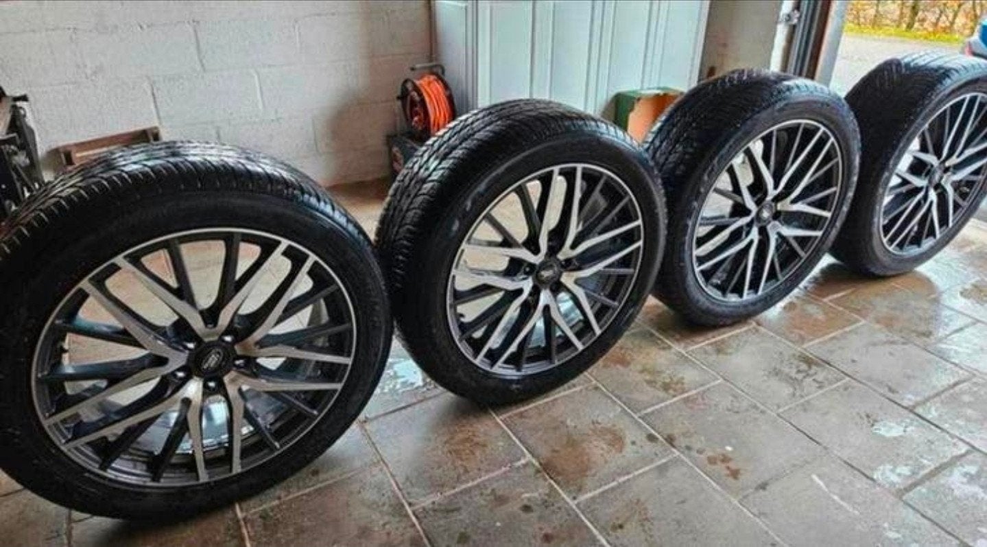 AEZ Panama Dark 20 inch    235/50/20, Auto-onderdelen, Banden en Velgen, Ophalen, Gebruikt, 235 mm, All Season