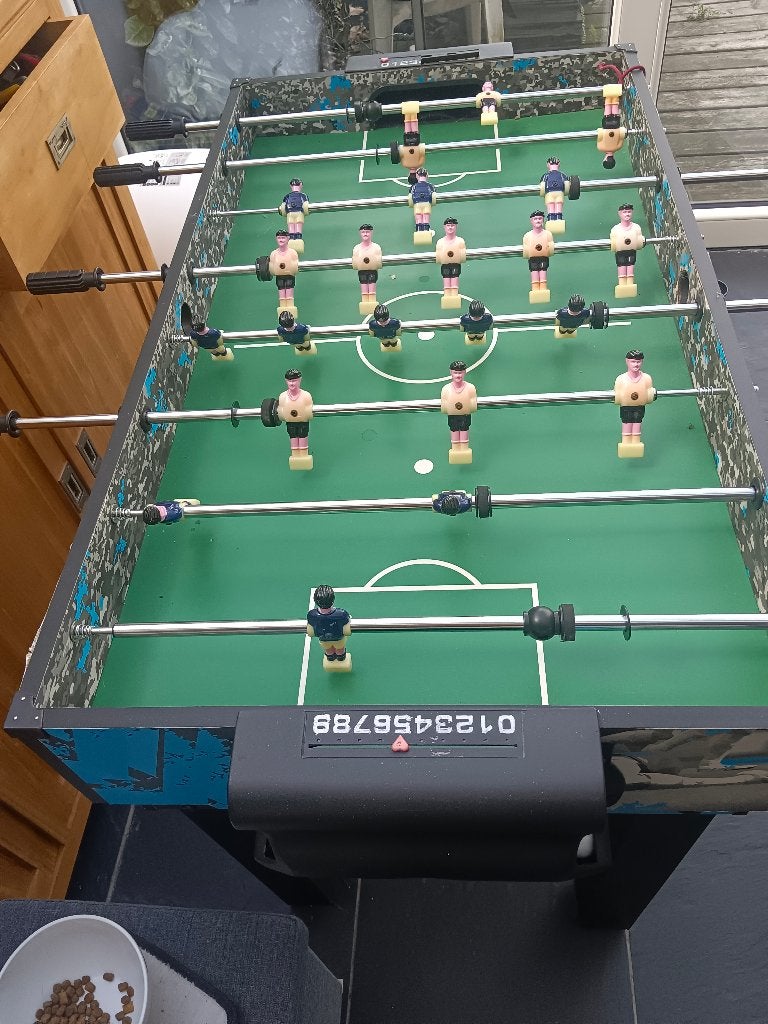Kickers-tafel met meerdere spellen: biljart, airhockey..., Ophalen, Gebruikt
