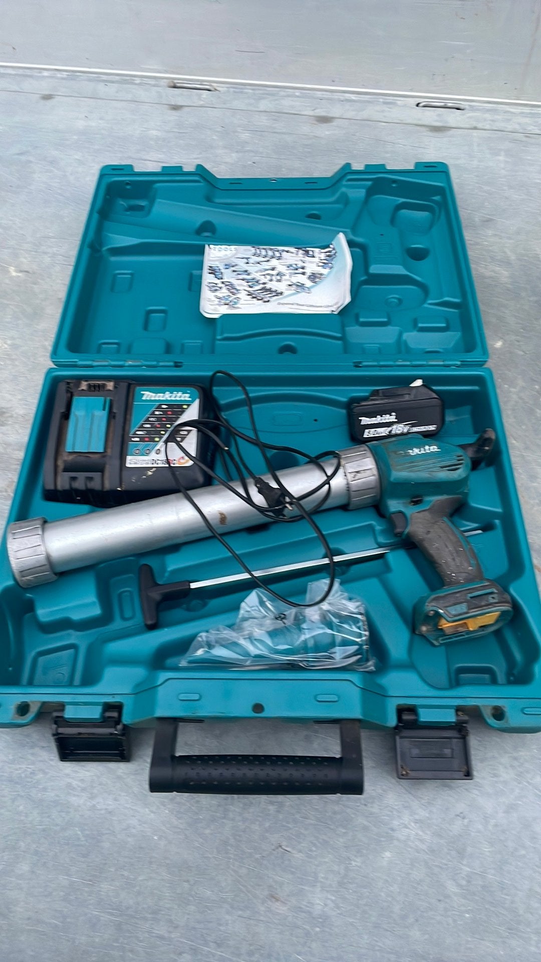 Makita kitspuit DCG180ZXK set 18 v, Ophalen of Verzenden, Zo goed als nieuw