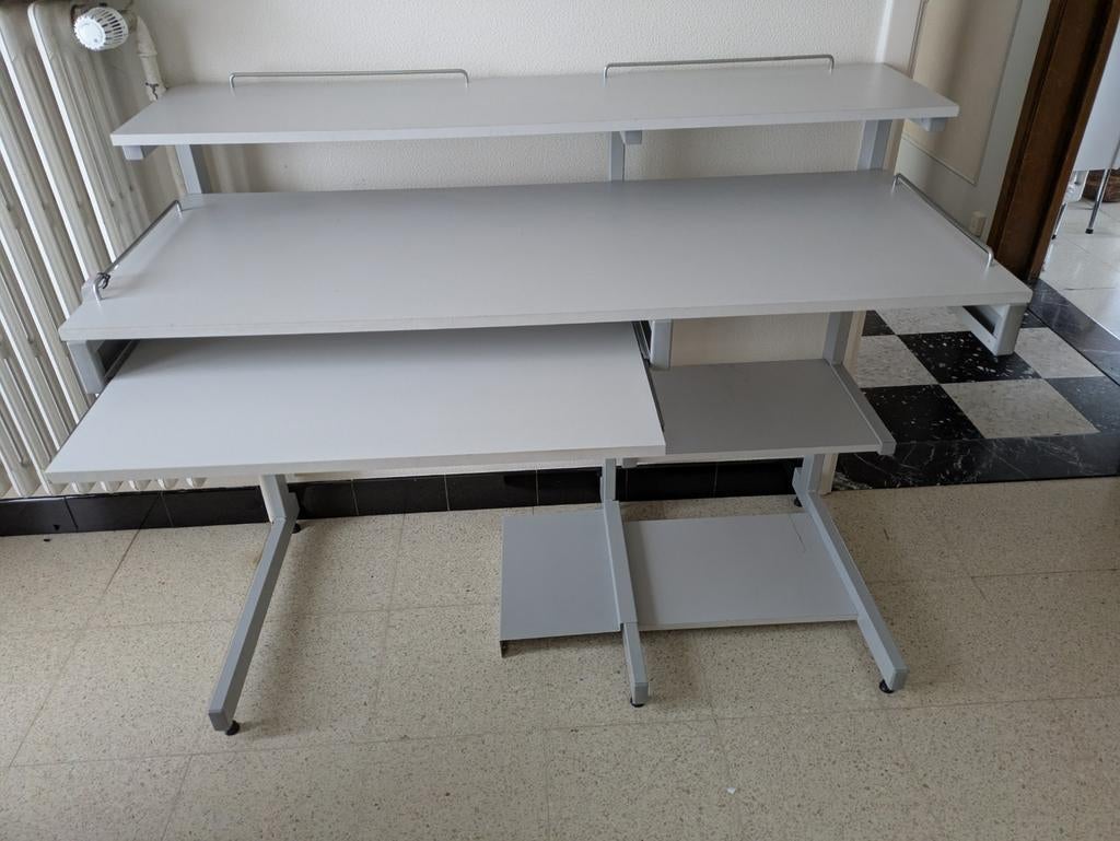 table de bureau pour ordinateur, Enlèvement