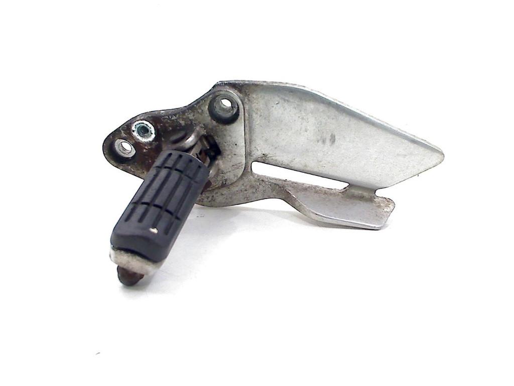 REPOSE PIEDS AVANT GAUCHE Yamaha, Dhr. S. di Majo, Utilisé, Info@cama-motorparts.nl, P.J. Troelstraweg 8 8
3144 CX  MAASSLUIS, NL