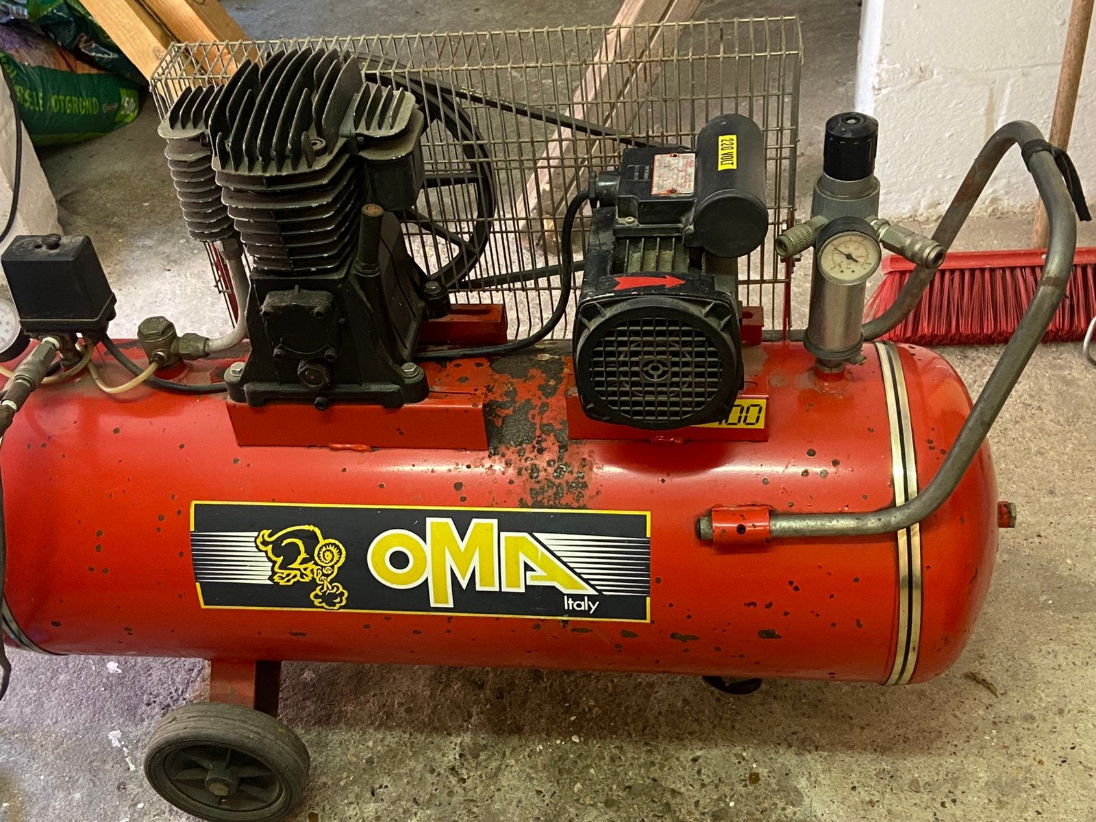Compressor 100 liter. Mobiel, Ophalen, Zo goed als nieuw, Mobiel