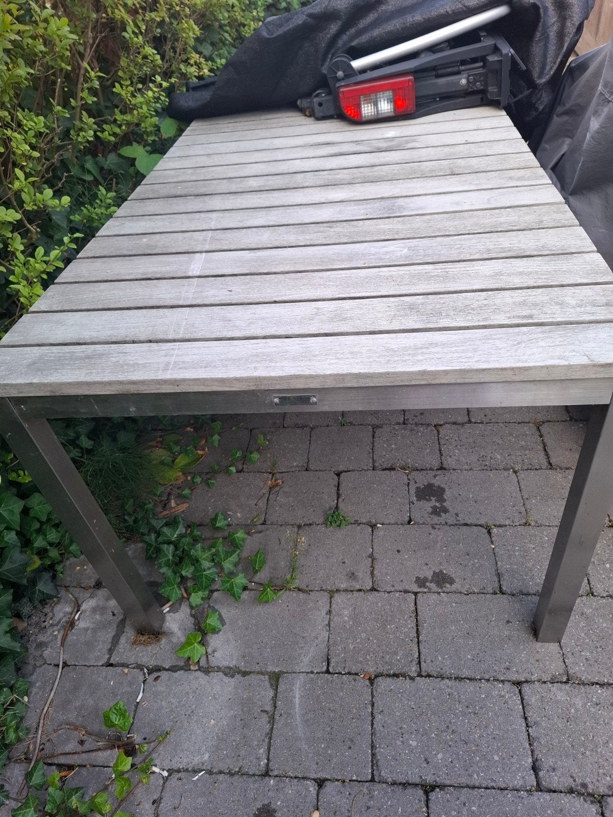 tuintafel rive bleue, Ophalen