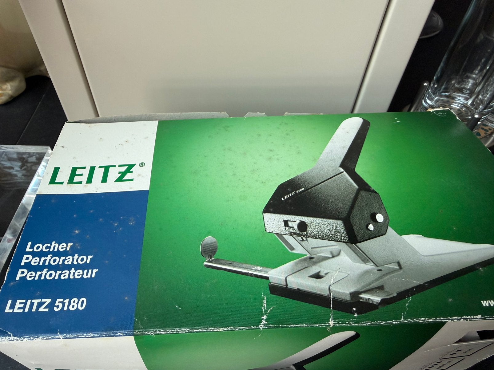 Handige professionele perforator, Doe-het-zelf en Bouw, Ophalen, Zo goed als nieuw