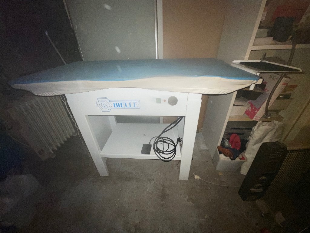 Table de repassage pro chauffante/soufflerie, Electroménager, Enlèvement, Utilisé