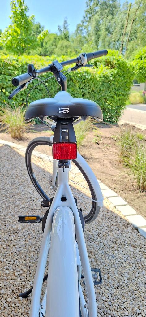 Damesfiets en herenfiets, Fietsen en Brommers, 53 tot 56 cm, Versnellingen, Zo goed als nieuw, Trommelrem