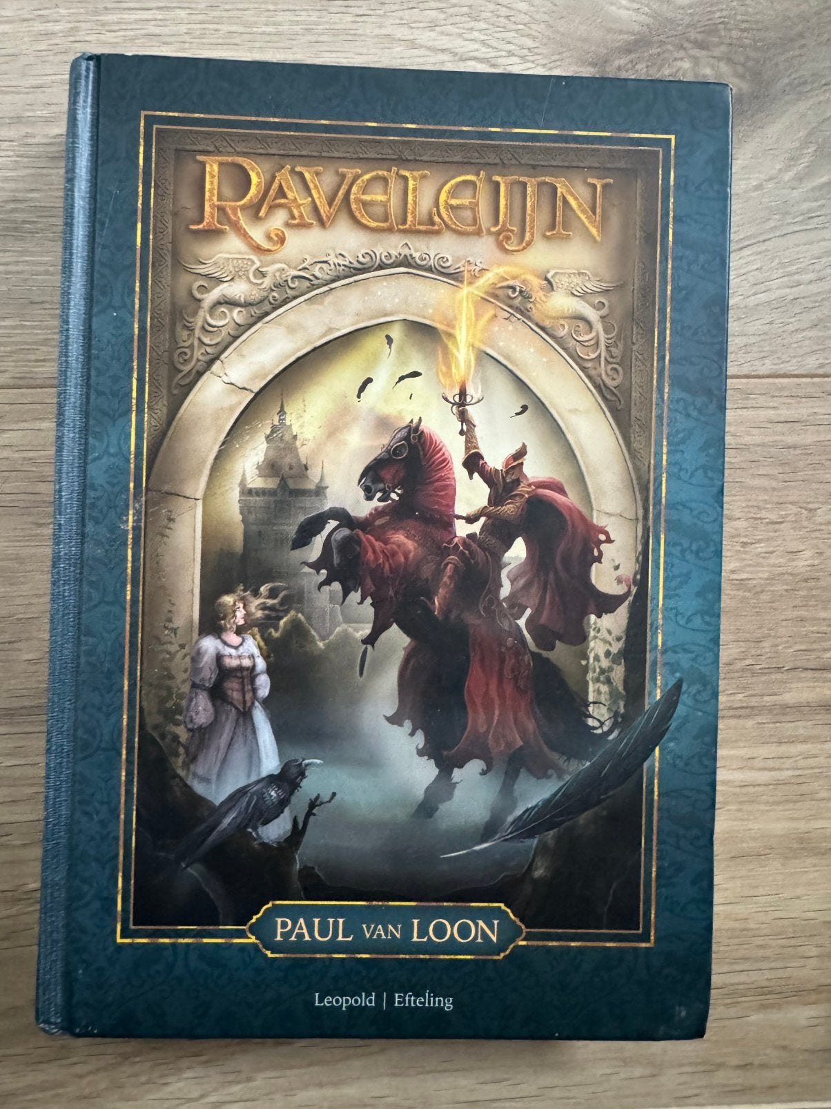 Efteling boek Ravelijn, Verzamelen, Efteling, Ophalen, Zo goed als nieuw