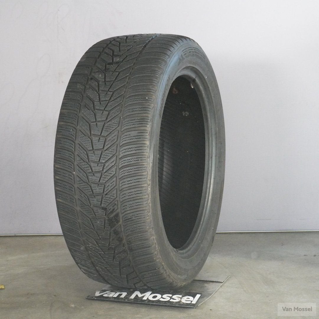 Hankook winter i*cept evo3 255/45/R18 103 V, 18 inch, Gebruikt, 255 mm, -