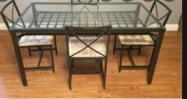 gratis tafel, Enlèvement, Utilisé, Cinq personnes ou plus