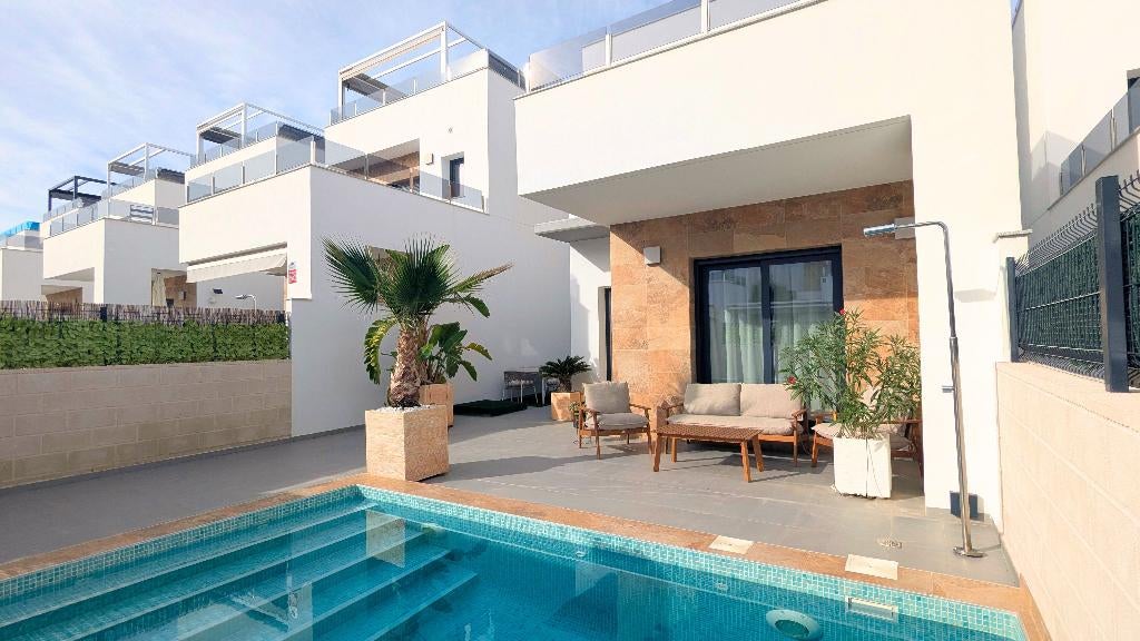 Halfvrijstaande villa te koop in Benijofar, Alicante, Immo, Buitenland, Spanje, Woonhuis, Dorp