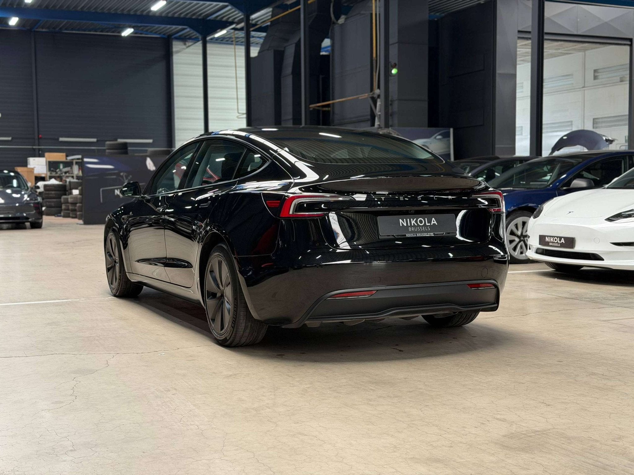 Tesla Model 3 REAR WHEEL DRIVE - AUTOPILOT ACTIVE - HIGHLAND, Autos, Tesla, 513 km, Achat, 261 ch, 4 portes