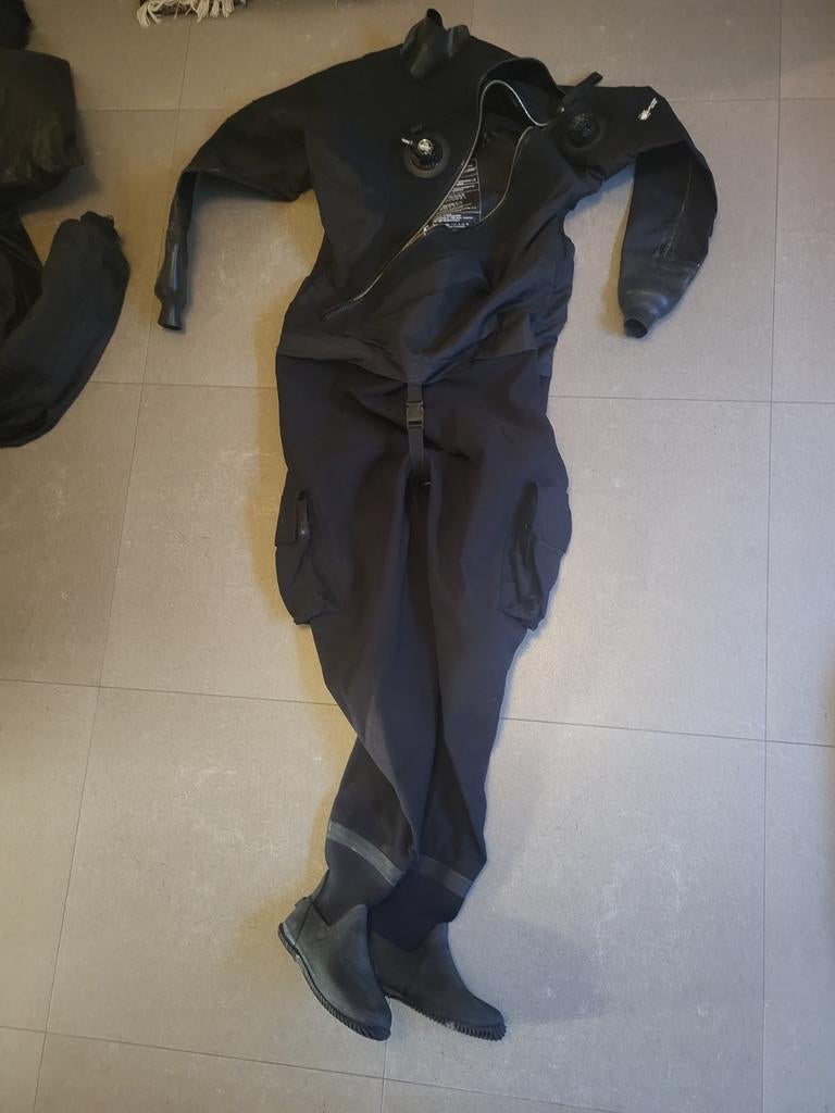 Droogpak Scubaforce Explorer lady L, Ophalen