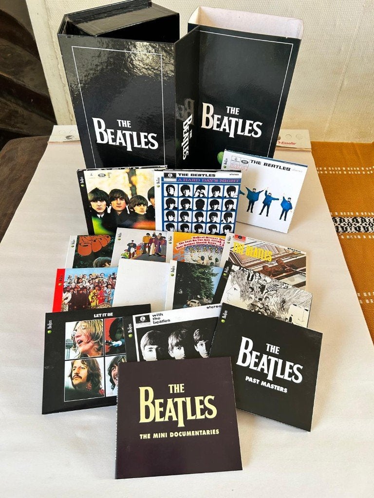 The Beatles - Coffret stéréo 16 CD + DVD - complet, Enlèvement ou Envoi, Comme neuf, Rock classique, Coffret