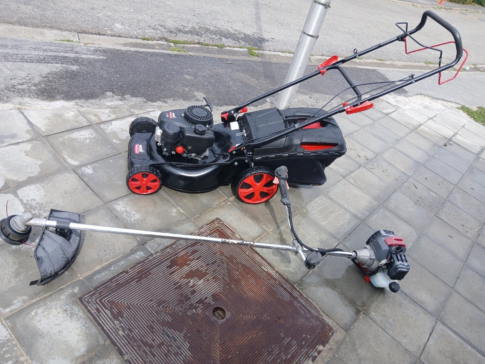 a vendre magnifique tondeuses auto tracté neuve, Jardin & Terrasse, Tondeuses à gazon, Enlèvement ou Envoi