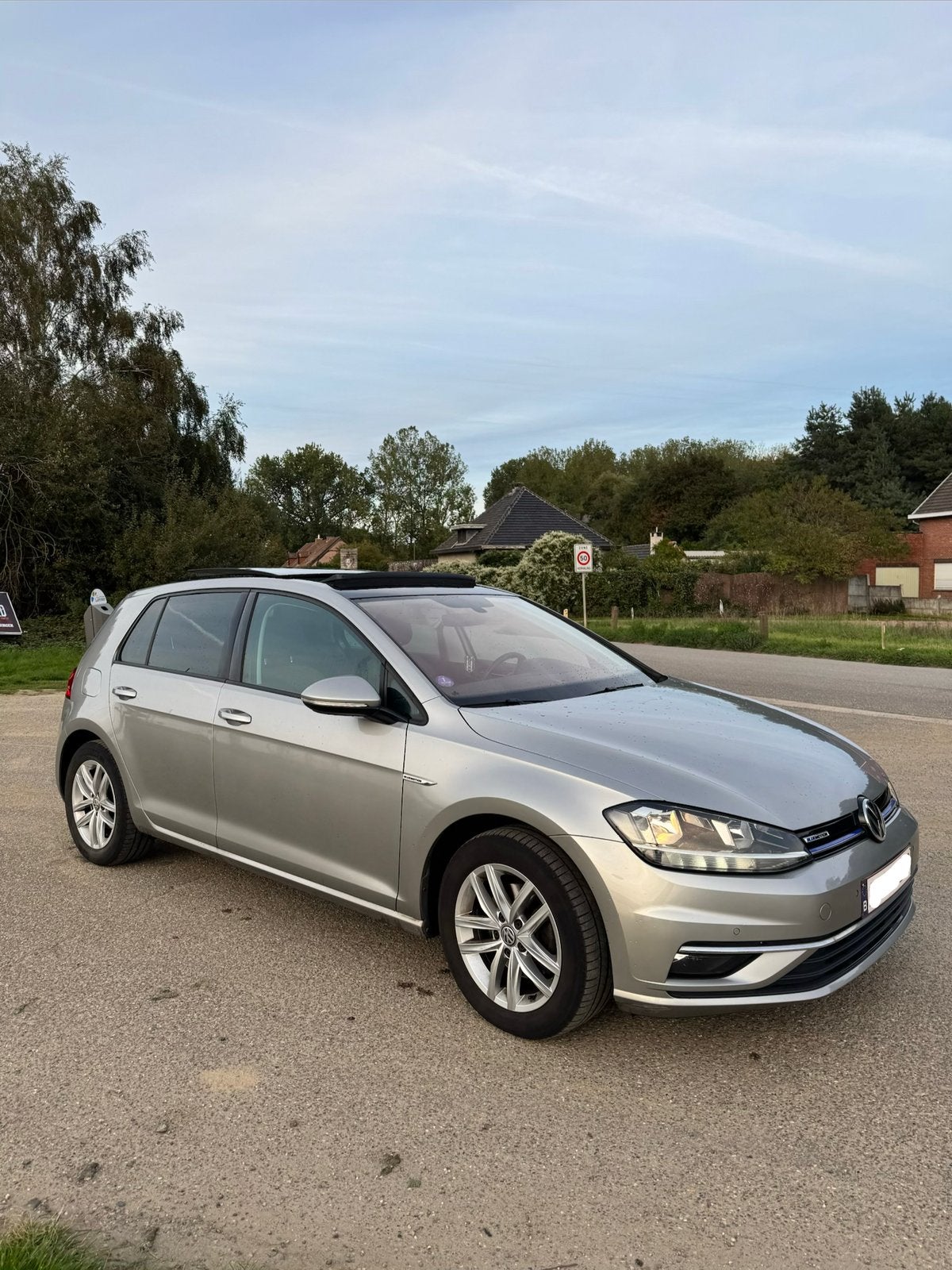 Volkswagen Golf 7.5 1.5 TGI benzine+cng (Pano, Acc, trekhaak, Auto's, Voorwielaandrijving, Alcantara, Handgeschakeld, 5 deurs