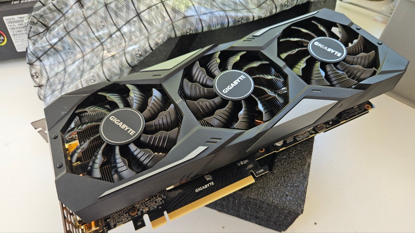 Gigabyte Nvidia Geforce RTX 2070 SUPER Gaming OC 8GB, Computers en Software, Videokaarten, GDDR6, Ophalen of Verzenden, Zo goed als nieuw