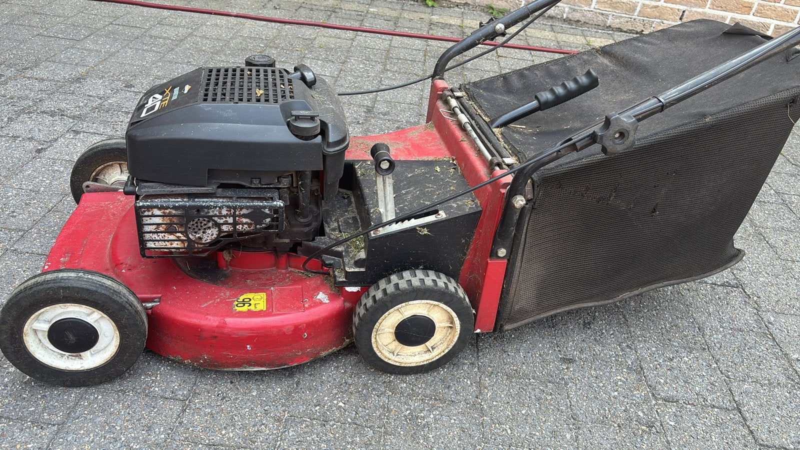 Grasmachine, Tuin en Terras, Ophalen, Gebruikt, Benzine-grasmaaier