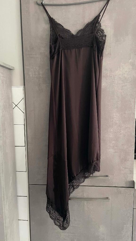 Nieuwe kanten jurk in bruine nachtjapon stijl M, Kleding | Dames, Jurken, H&M, Ophalen of Verzenden, Nieuw, Bruin
