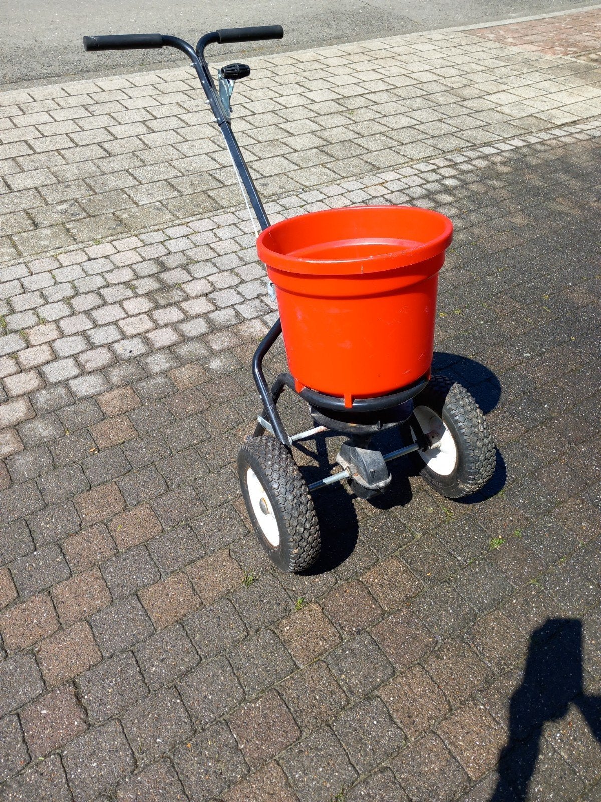 Strooiwagen voor kalk, meststoffen en dergelijke, Ophalen