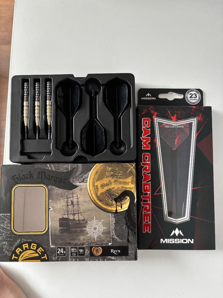 Darts cam Crabtree en target Japan, Ophalen of Verzenden, Nieuw, Pijlen