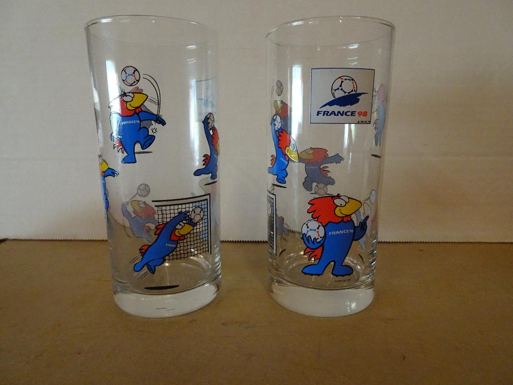 2 Verres football - WC France 98, Collections, Enlèvement ou Envoi, Comme neuf, Verre à eau