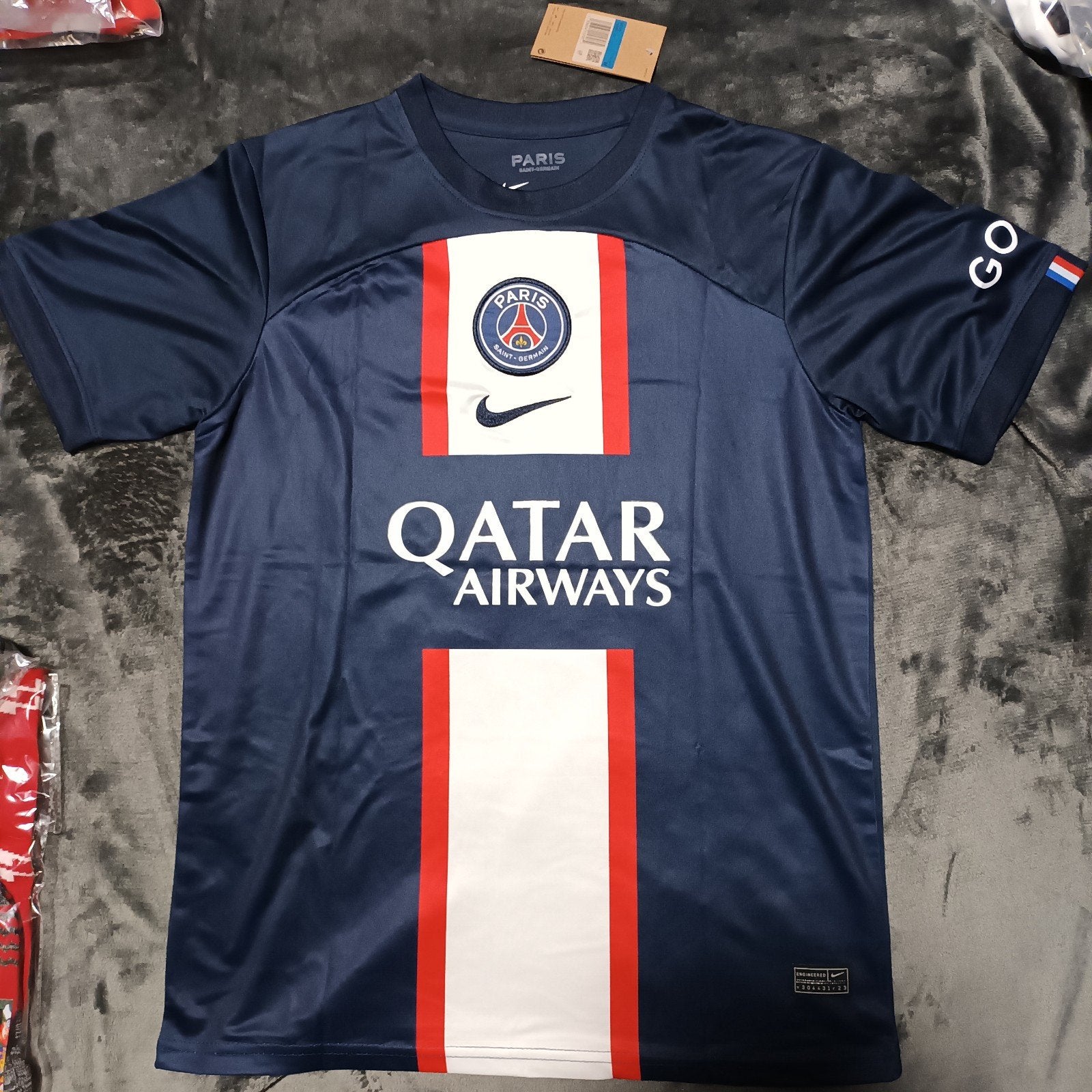 Nieuw PSG voetbalshirt, Sport en Fitness, Voetbal, Maat M, Verzenden, Nieuw, Shirt