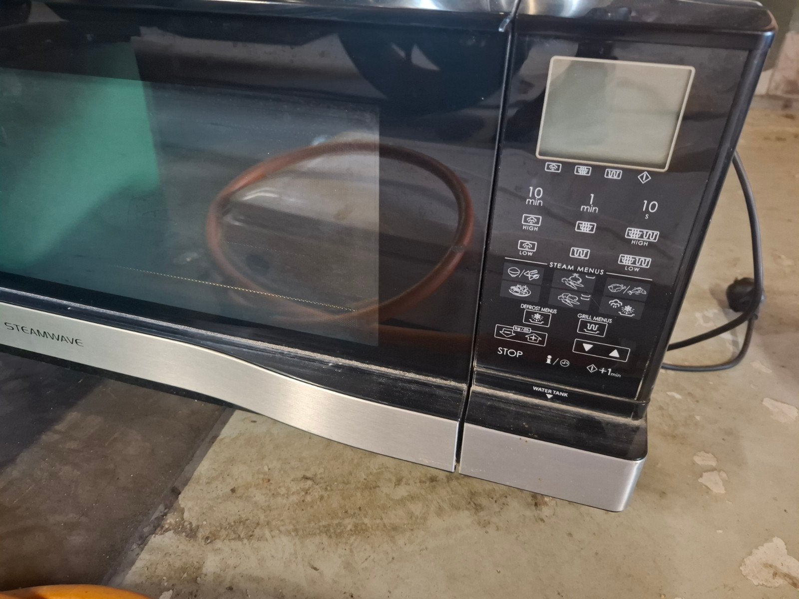 magnetron oven, Ophalen, Oven