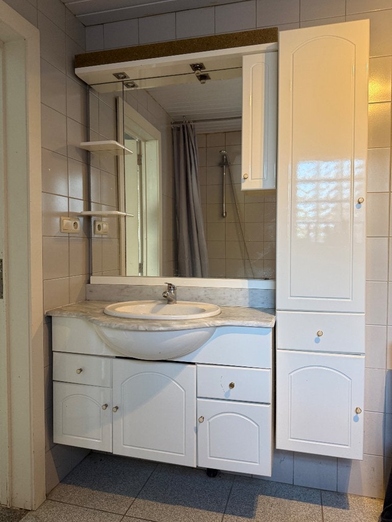 Badkamermeubel met spiegelkast en lavabo – hoogste bod, Ophalen, 200 cm of meer, 150 tot 200 cm, 25 tot 50 cm
