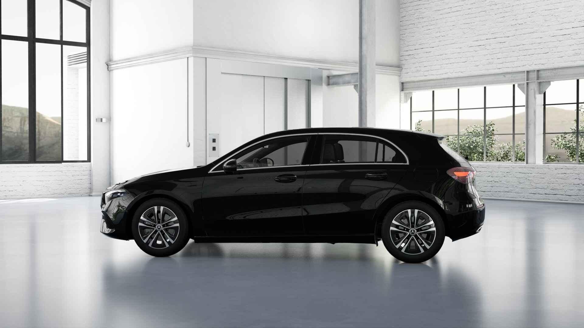 Mercedes-Benz A-Klasse 200 Hatchback Luxury Line | Panoramis, 4 deurs, Stof, Gebruikt, 4 cilinders